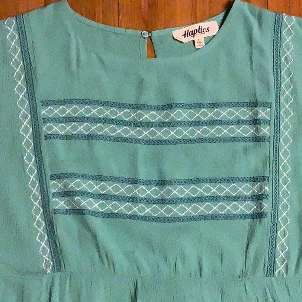 Haptics green blouse, never worn. Size large. - Picture 2 of 7